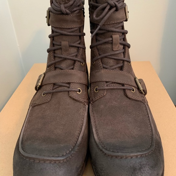 NIB Mens Leather UGGS size 13